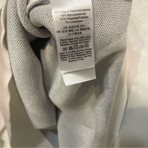 DKNY y2k snow white turtleneck metallic beaded silver star oversized sweater - Picture 4 of 5